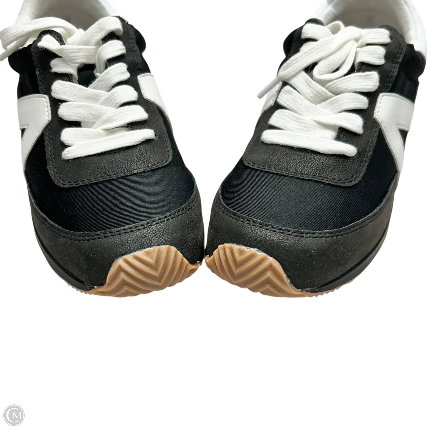 Shoes Sneakers By Loft In Black & White, Size: 6