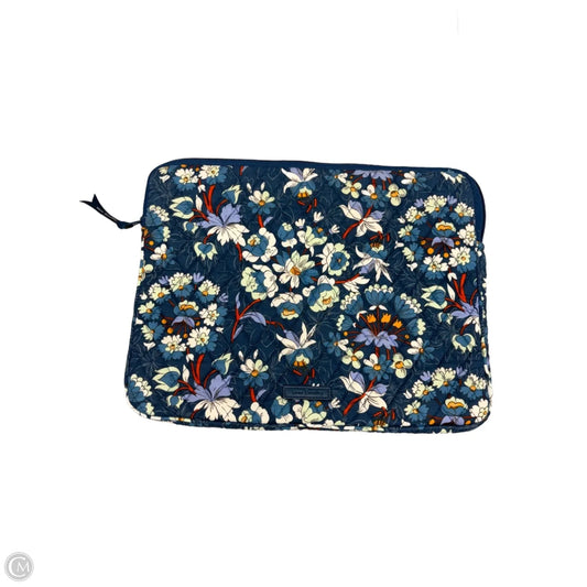 Laptop Sleeve By Vera Bradley, Size: Medium