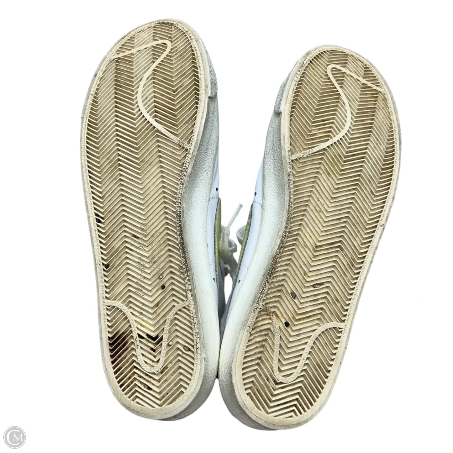Shoes Sneakers By Nike In White & Yellow, Size: 11