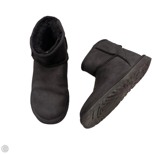 Boots Designer By Ugg In Black, Size: 6