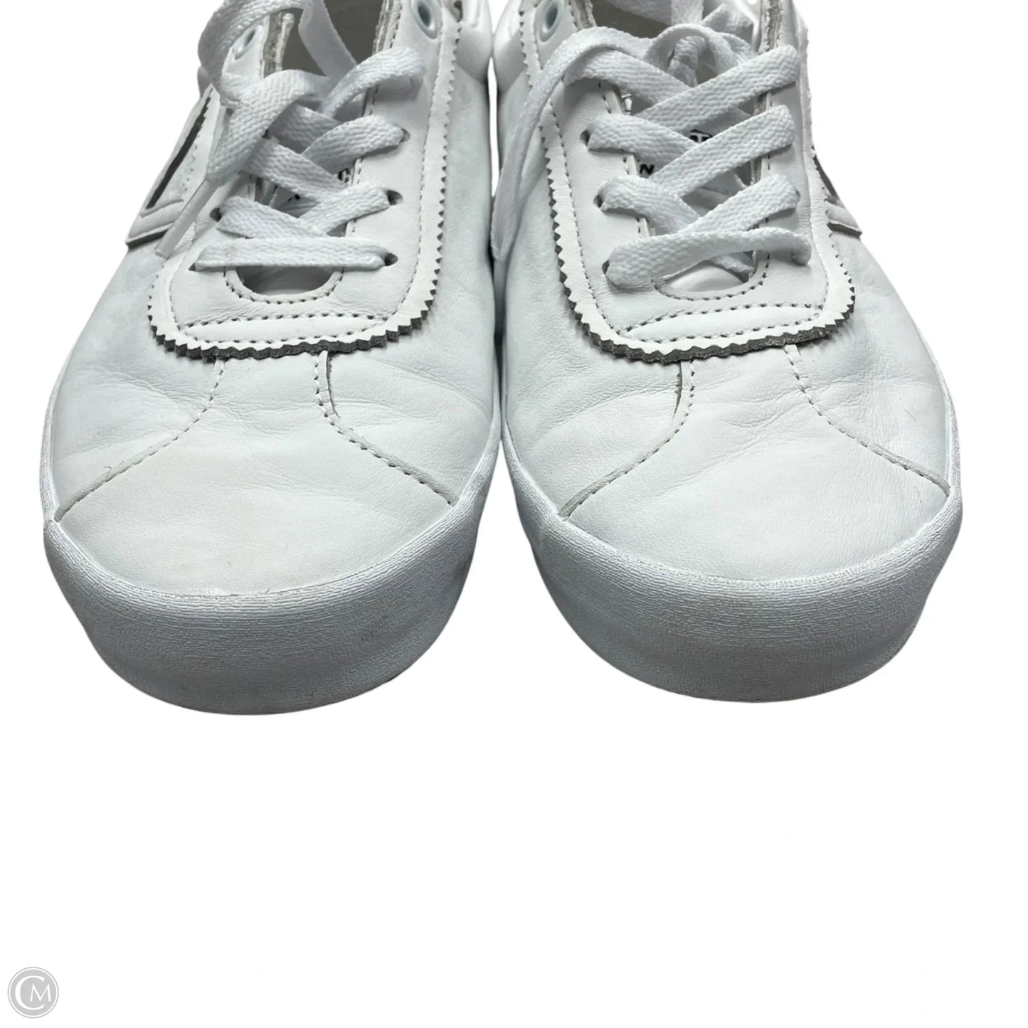 Shoes Sneakers By Vans In White, Size: 9