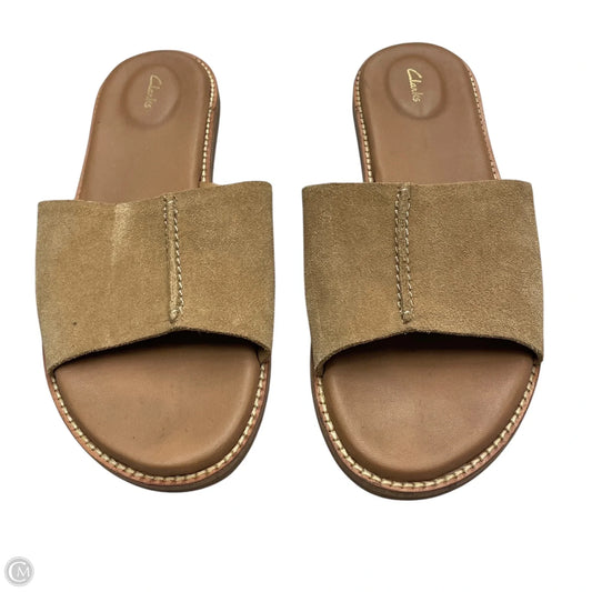 Sandals Flats By Clarks In Tan, Size: 9