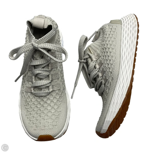 Shoes Athletic By Nobull In Grey, Size: 6.5