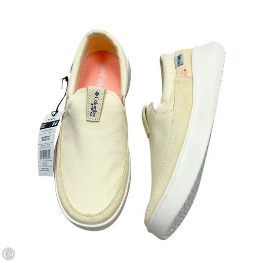 Shoes Flats By Columbia In Cream, Size: 8