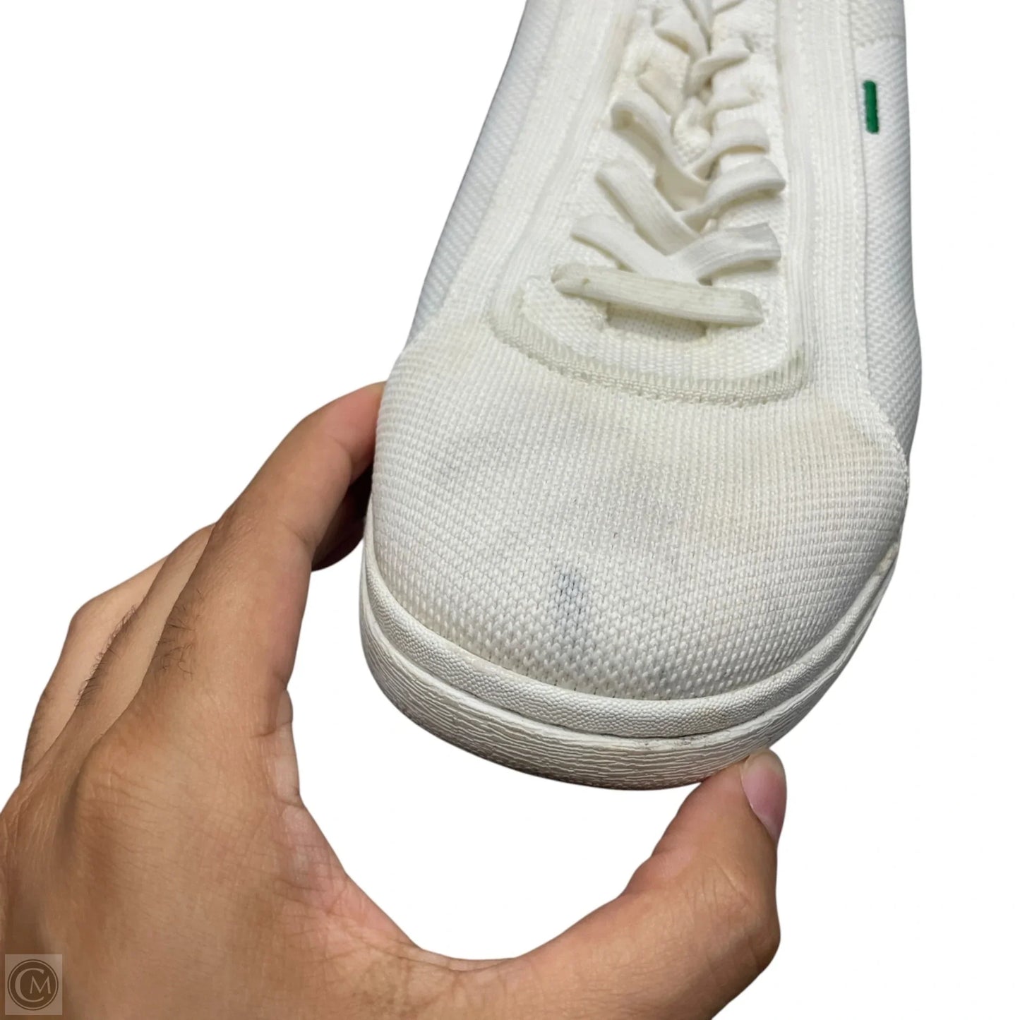 Shoes Sneakers By Vivaia In Green & White, Size: 11.5