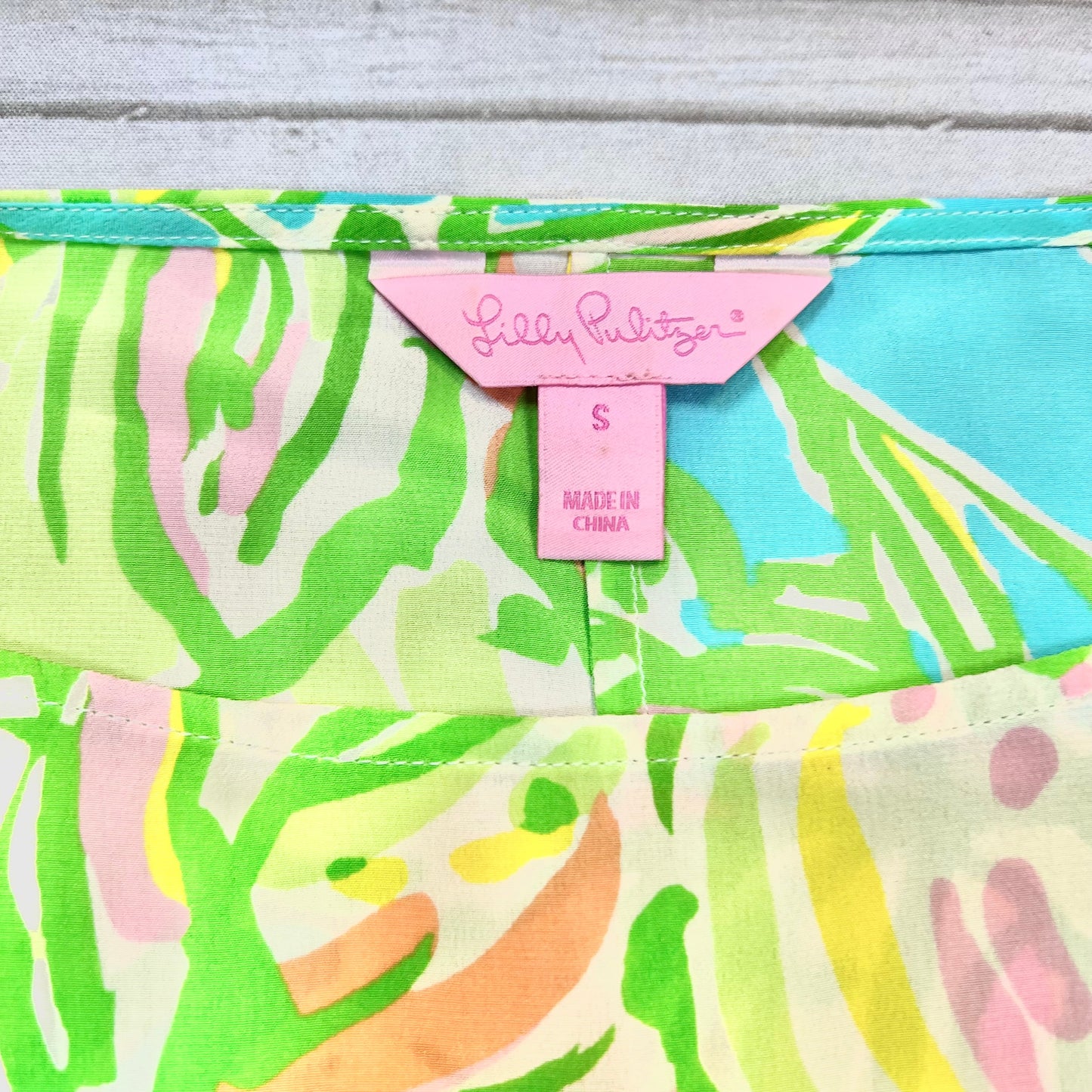 Top Short Sleeve Designer By Lilly Pulitzer  Size: S