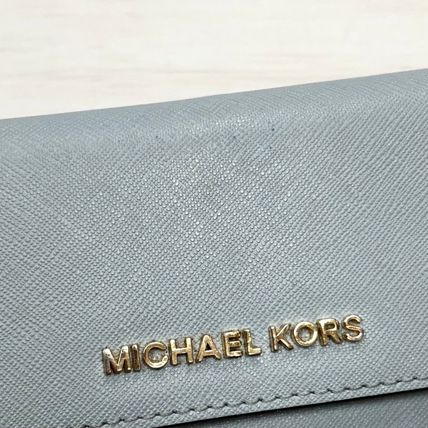 Wallet Designer By Michael Kors  Size: Medium