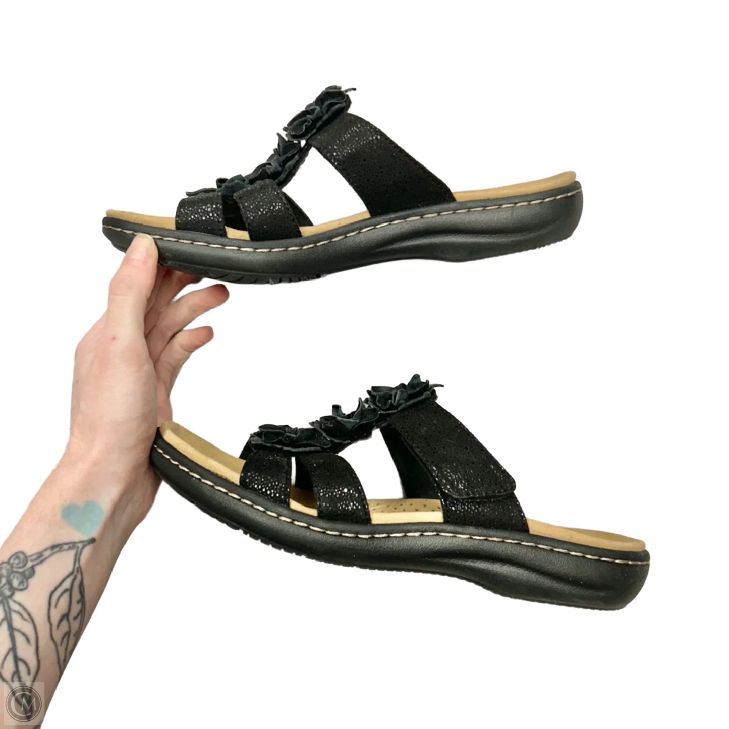 Sandals Flats By Clarks In Black, Size: 6.5