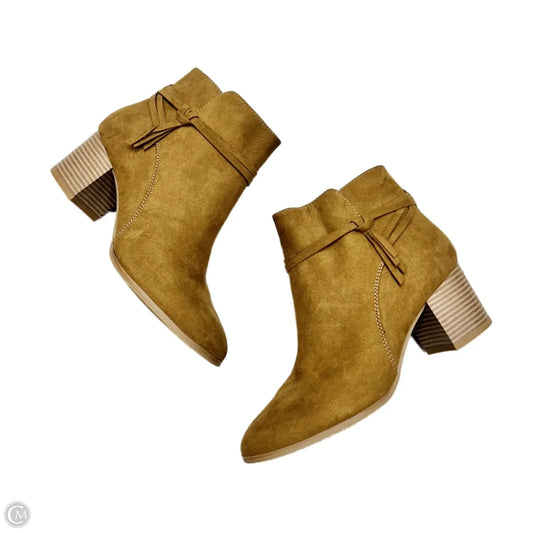 Boots Ankle Heels By Dressbarn In Tan, Size: 9.5