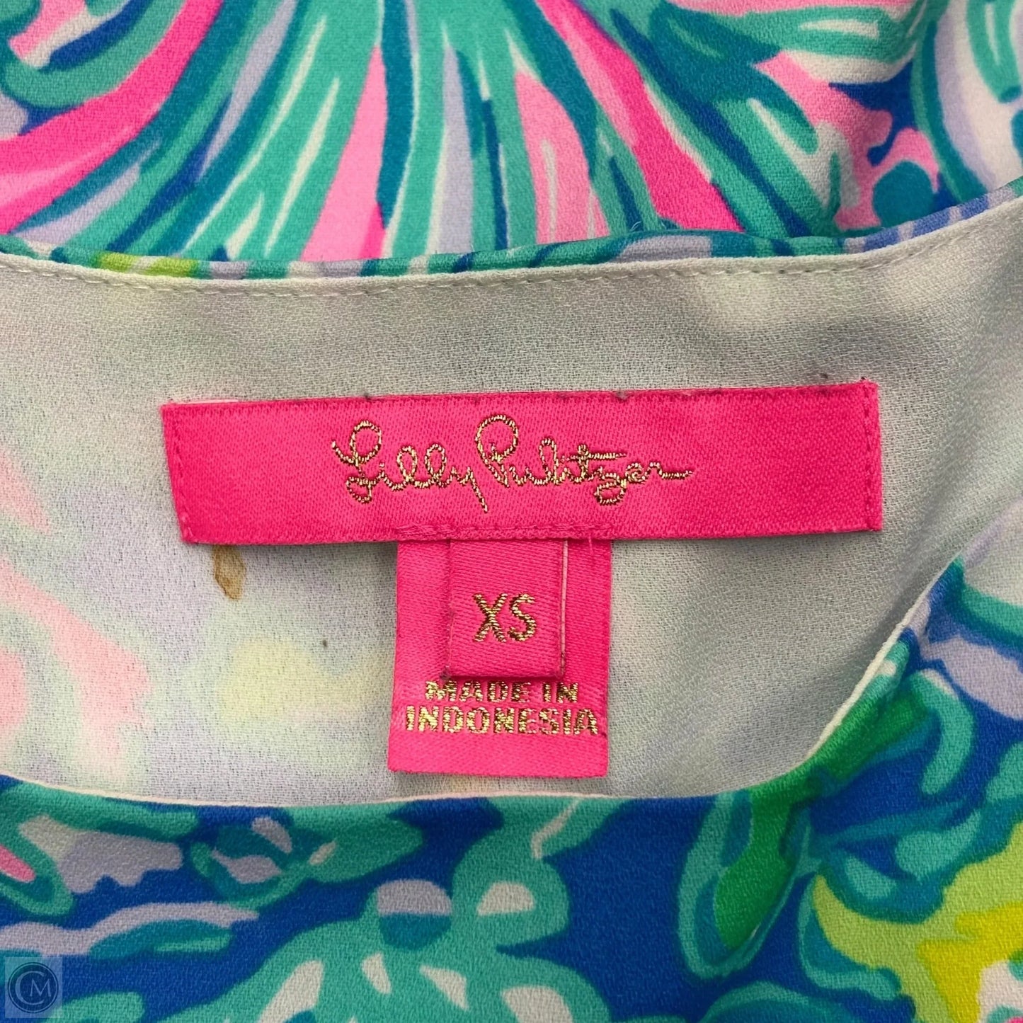 Top Short Sleeve Designer By Lilly Pulitzer In Blue & Pink, Size: Xs