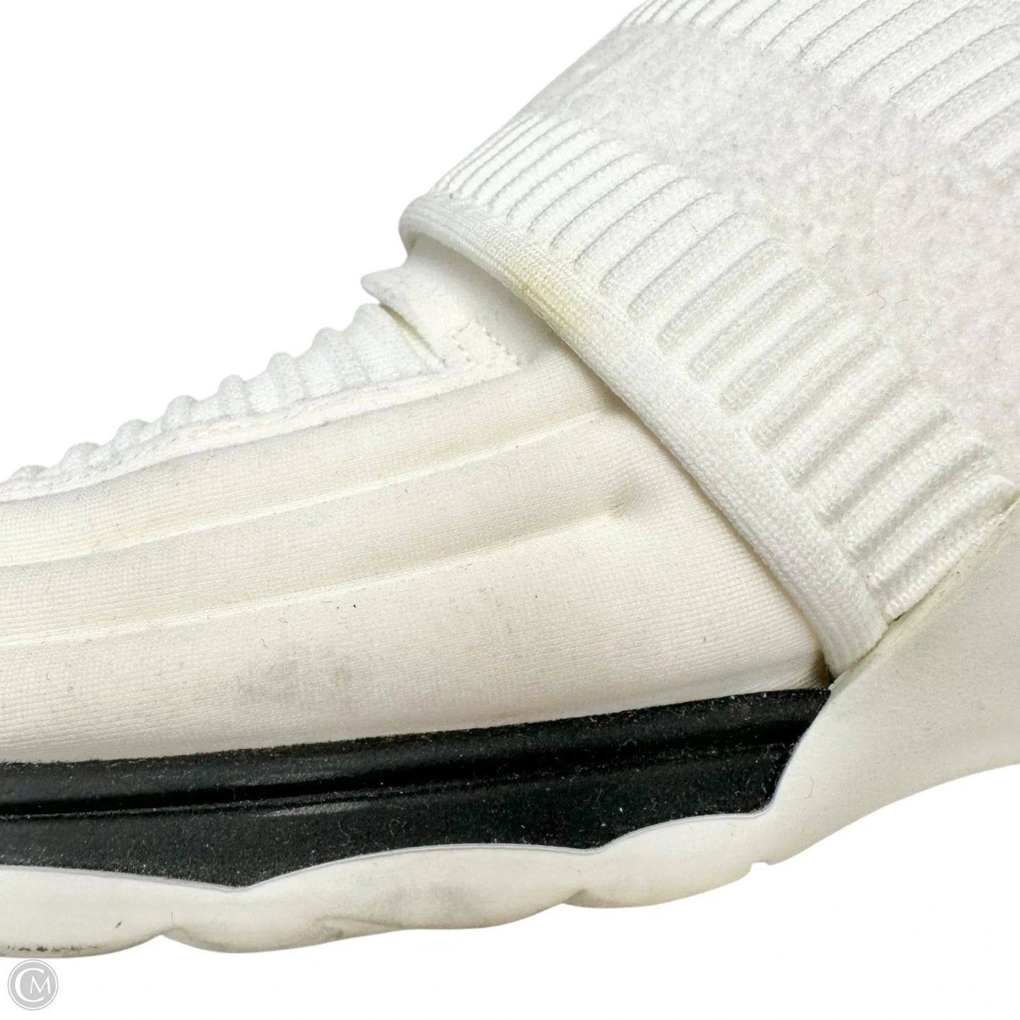 Shoes Luxury Designer By Chanel In Cream, Size: 10.5