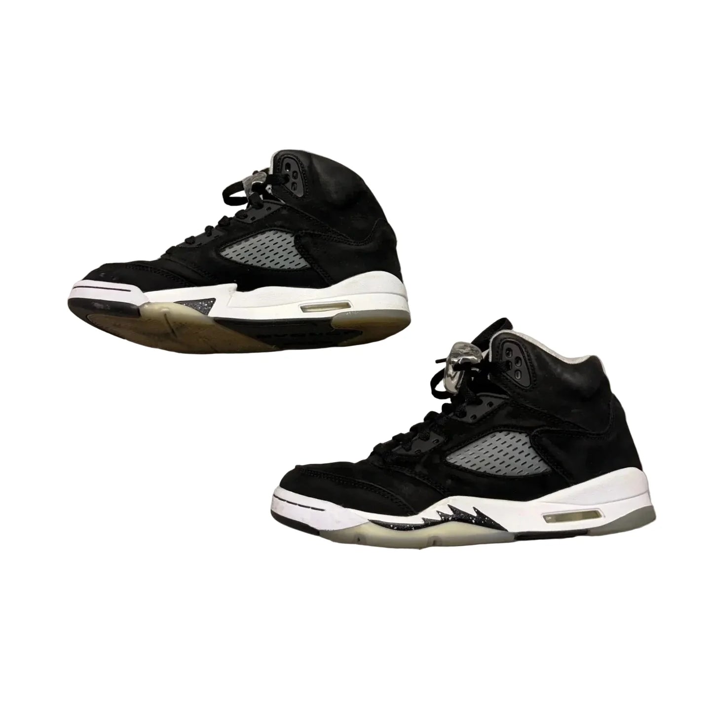 Shoes Luxury Designer By Jordan In Black & White, Size: 8.5