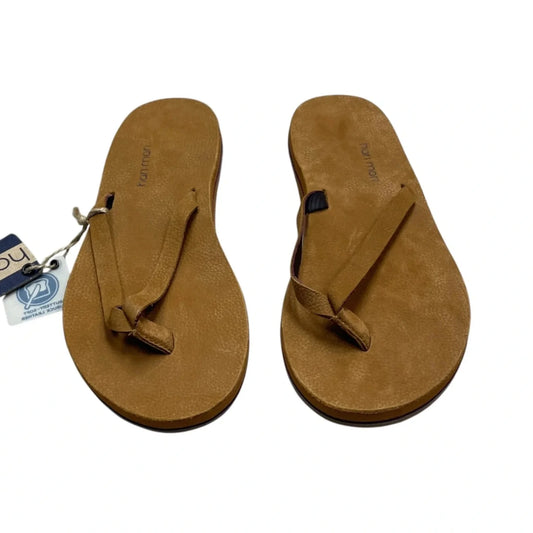 Sandals Flats By Hari Mari In Tan, Size: 6