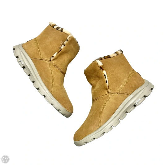 Boots Ankle Flats By Skechers In Tan, Size: 9