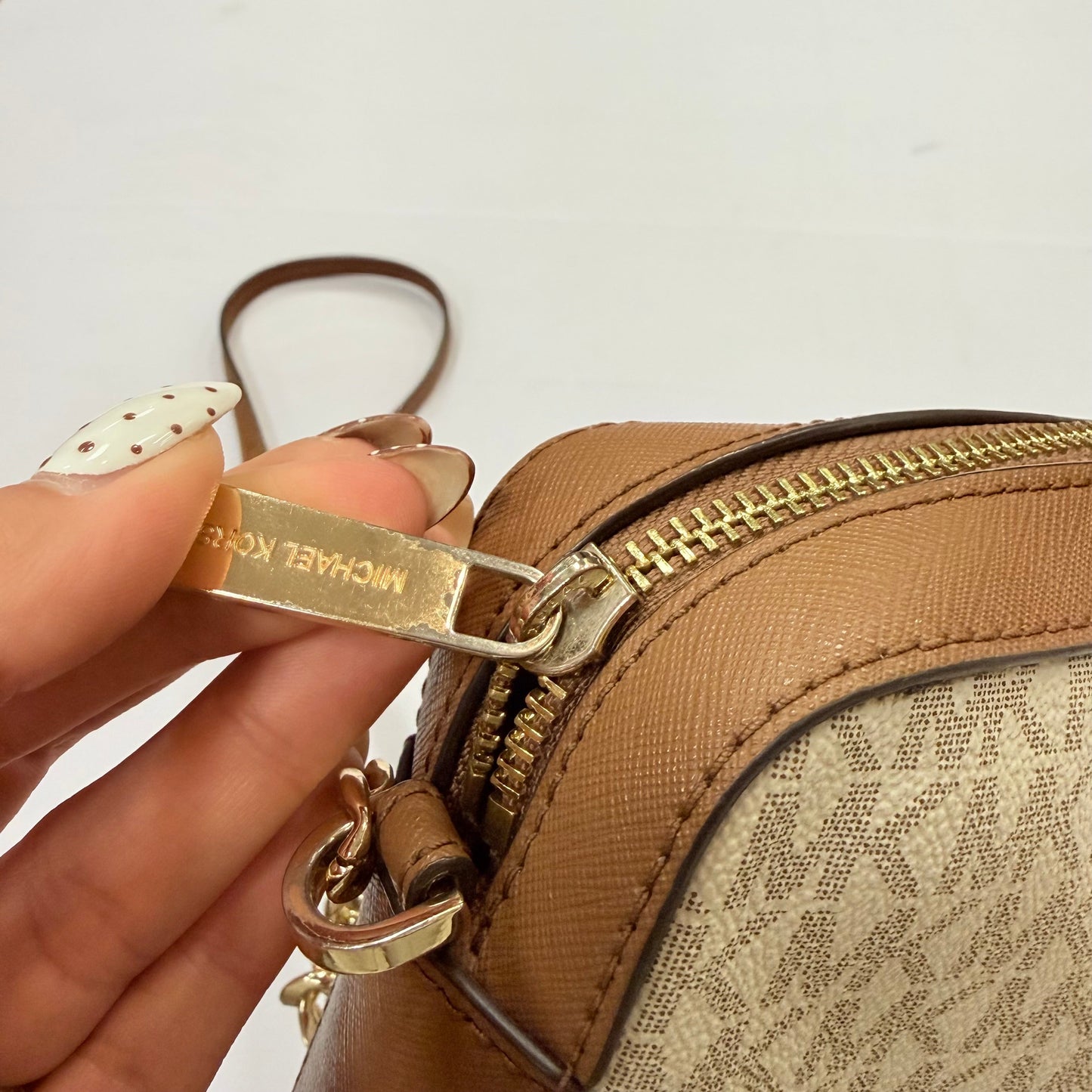 Crossbody Designer By Michael By Michael Kors, Size: Small