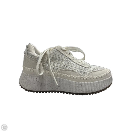 Shoes Sneakers By Universal Thread In Cream, Size: 6.5