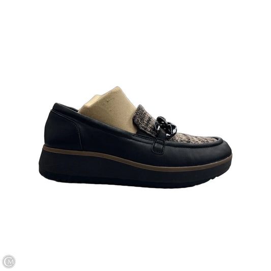 Shoes Flats By Clarks In Black & Brown, Size: 8.5