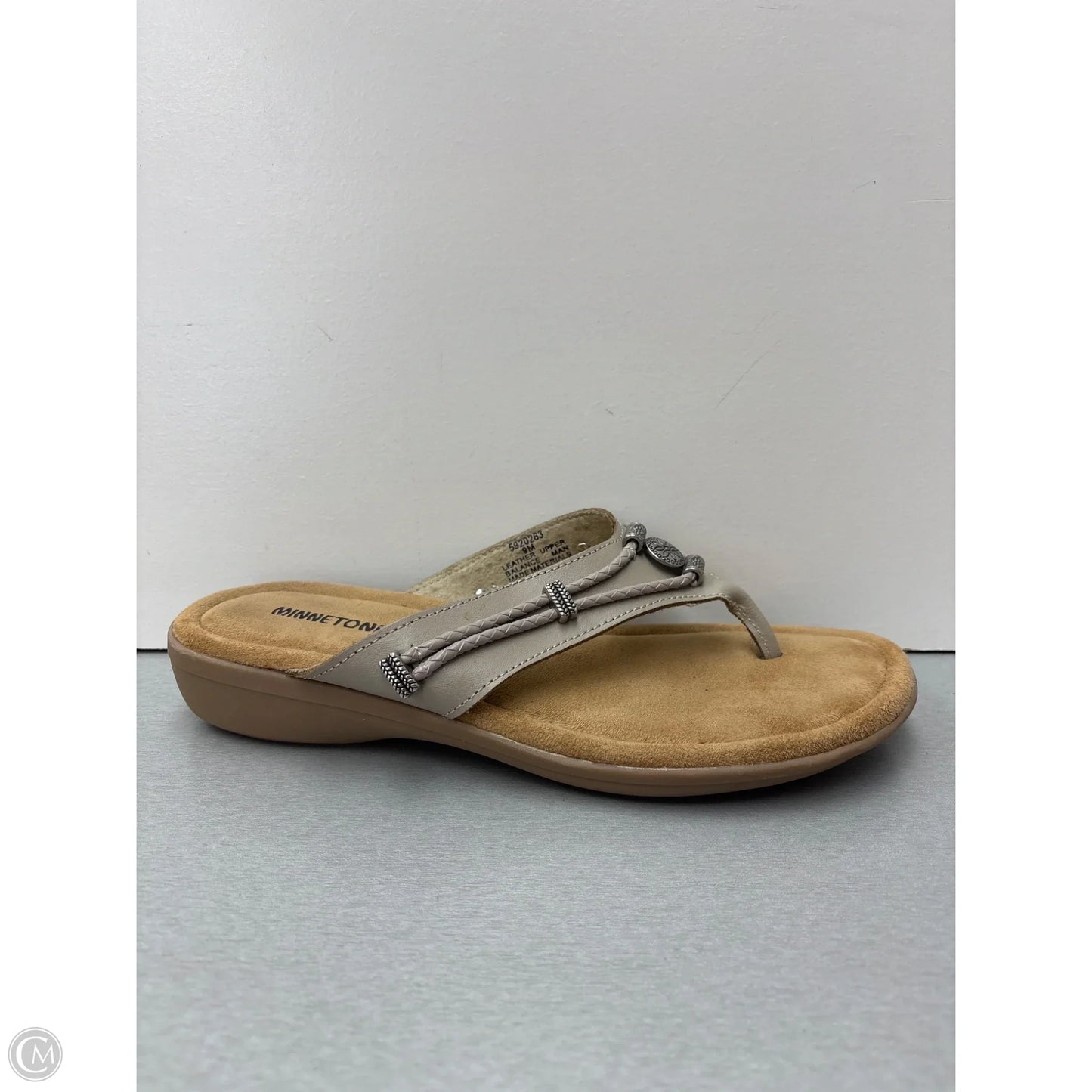 Sandals Flip Flops By Minnetonka In Grey, Size: 9