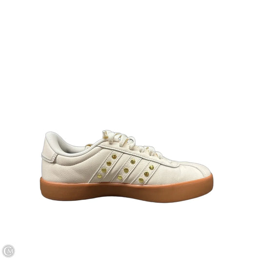 Shoes Sneakers By Adidas In Cream, Size: 7.5