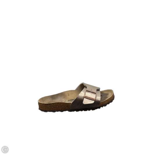 Sandals Flats By Birkenstock In Bronze, Size: 8