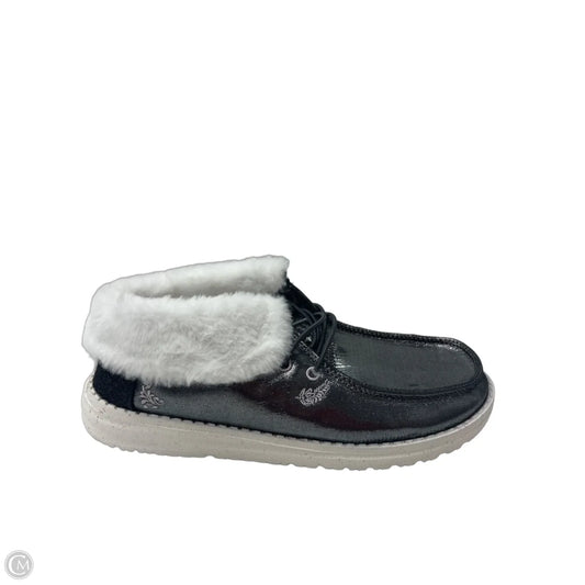 Shoes Flats By Hey Dude In Silver, Size: 8