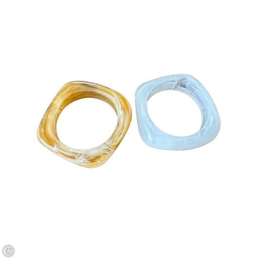 Bracelet Set By Clothes Mentor, Size: 02 Piece Set