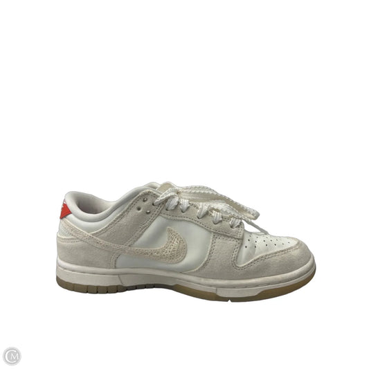 Shoes Sneakers By Nike In White, Size: 6