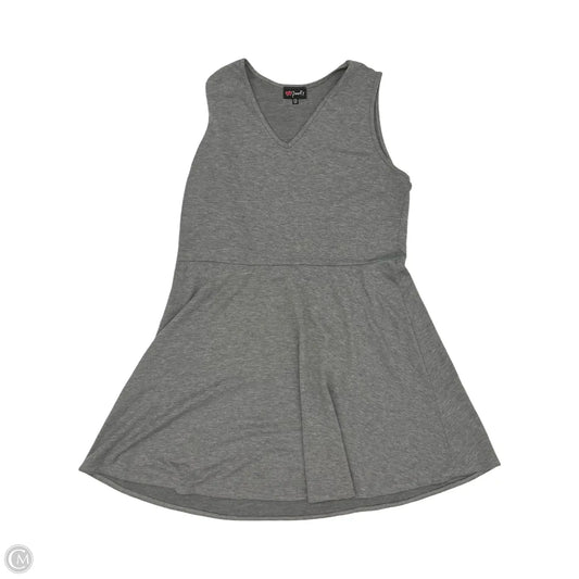 Dress Casual Short By Poof In Grey, Size: 2x