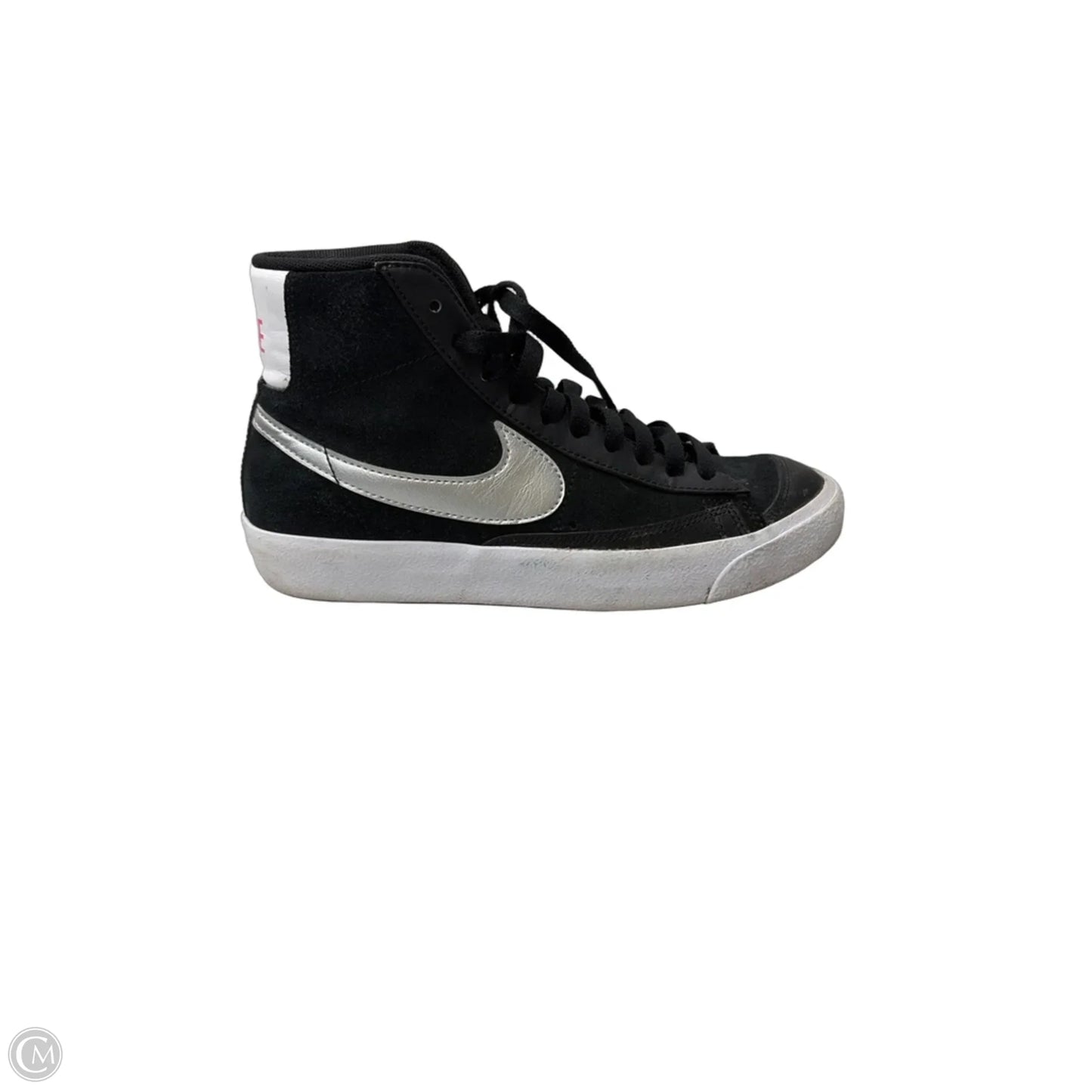 Shoes Sneakers By Nike In Black & Silver, Size: 6