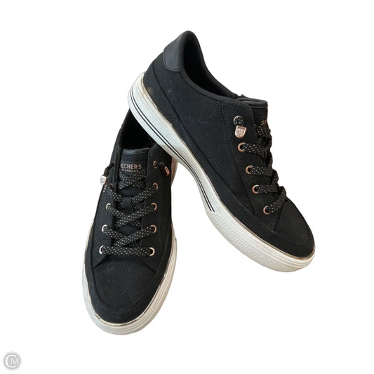 Shoes Sneakers By Skechers In Black, Size: 10