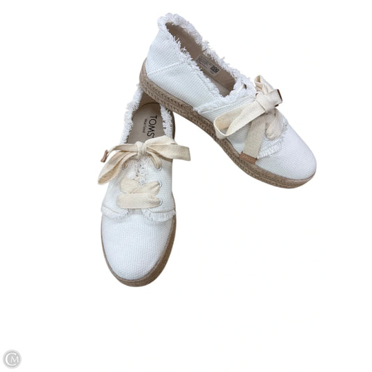 Shoes Flats By Toms In White, Size: 9