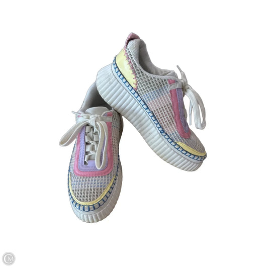 Shoes Sneakers By Clothes Mentor In Multi-colored, Size: 6.5