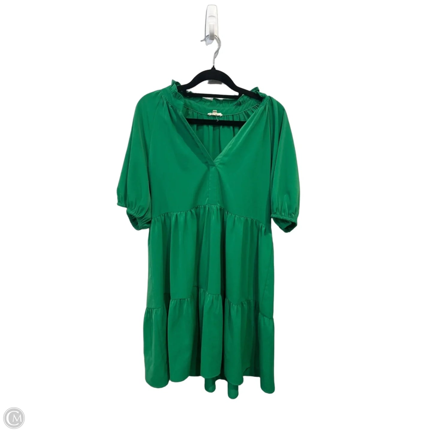 Dress Casual Short By Jodifl In Green, Size: S