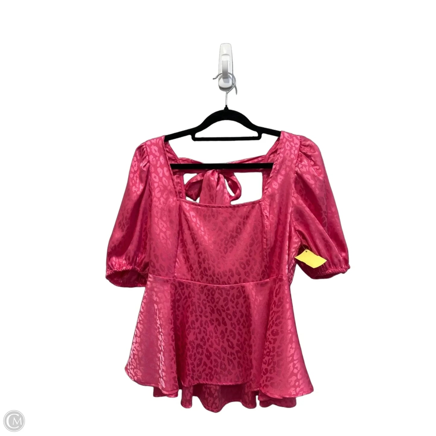 Top Short Sleeve By Clothes Mentor In Pink, Size: M