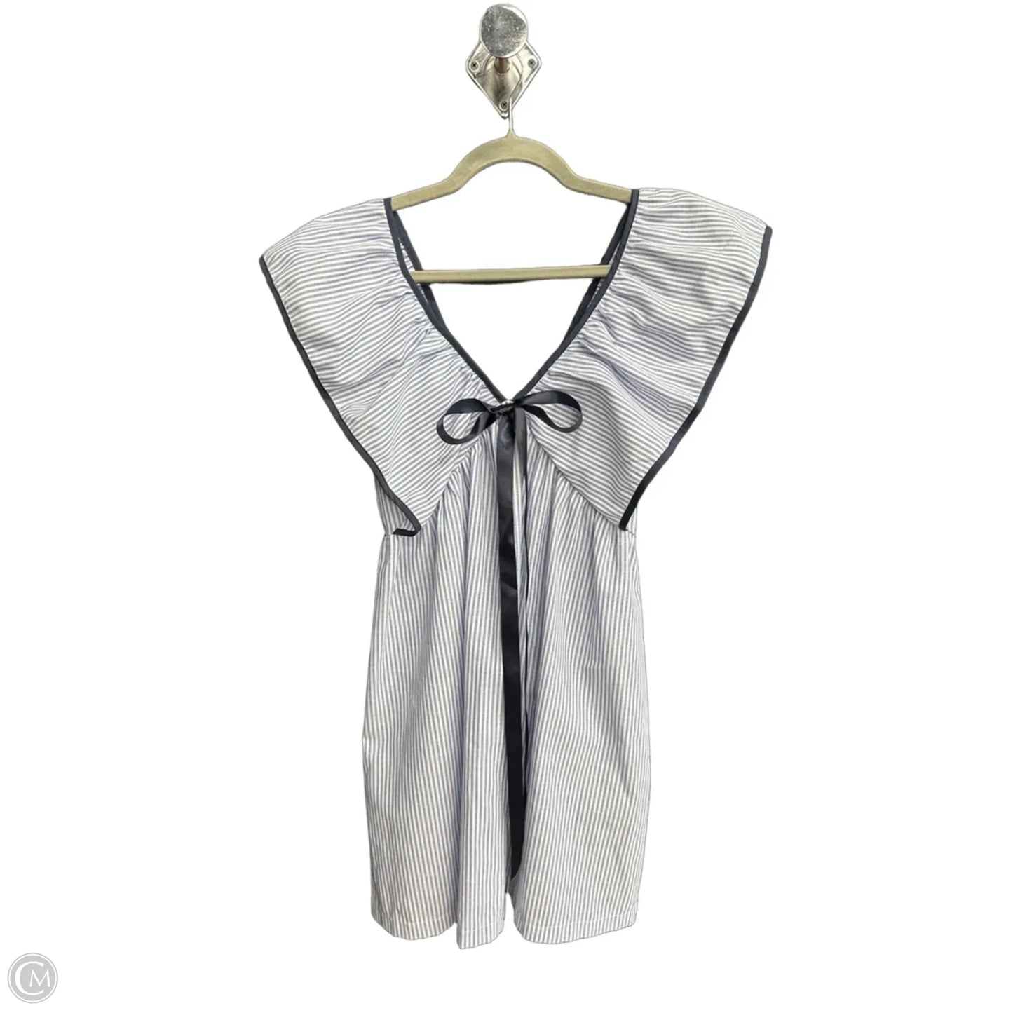 Dress Casual Short By Clothes Mentor In Striped Pattern, Size: S