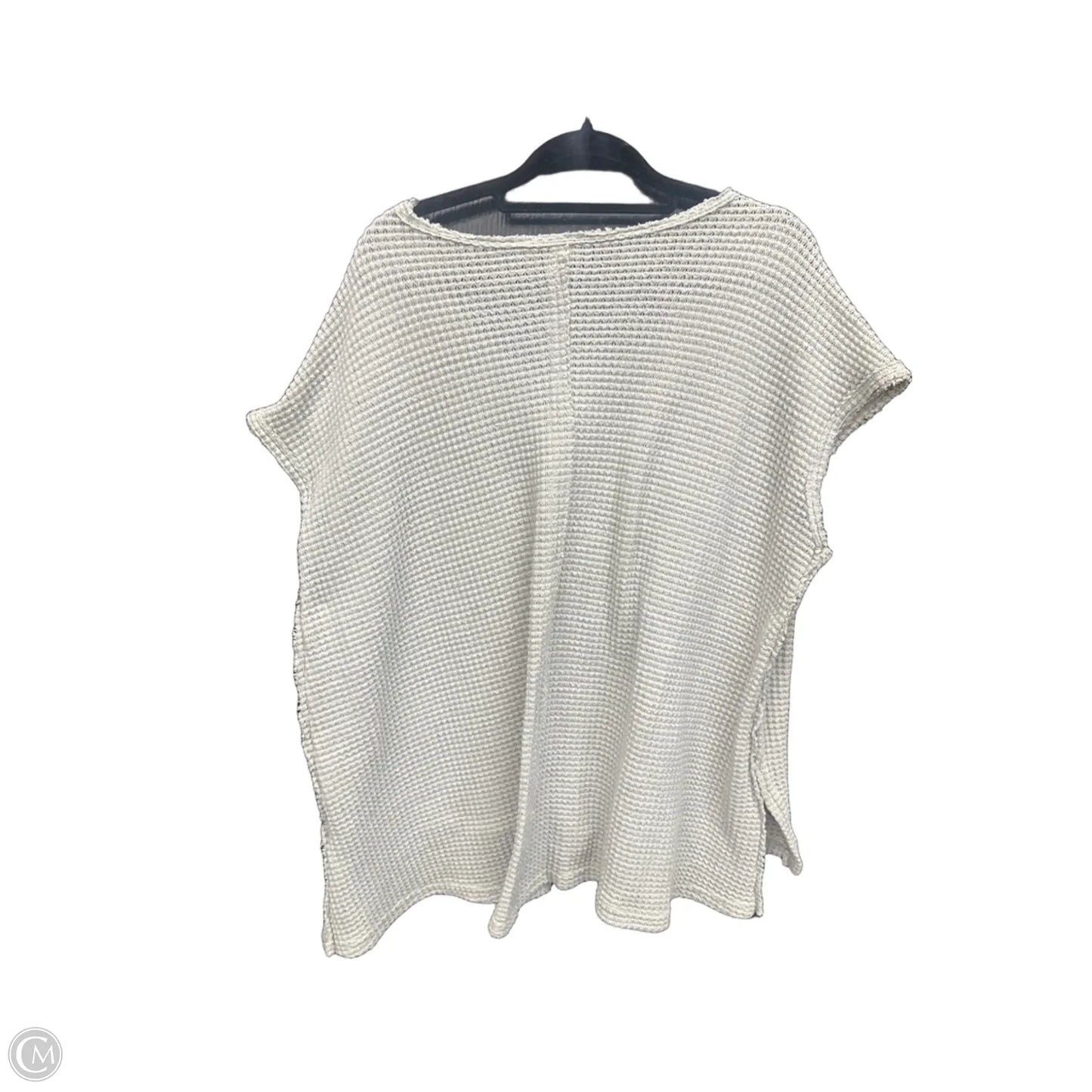 Top Short Sleeve By Umgee In Grey, Size: M