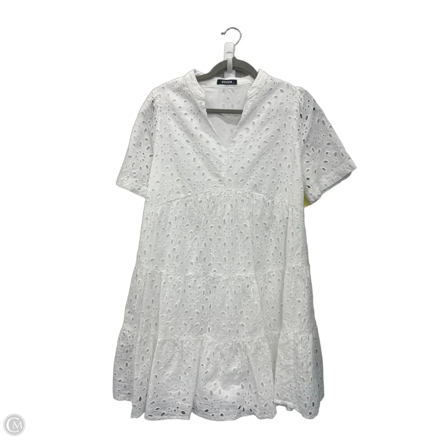 Dress Casual Short By Btfbm In White, Size: M