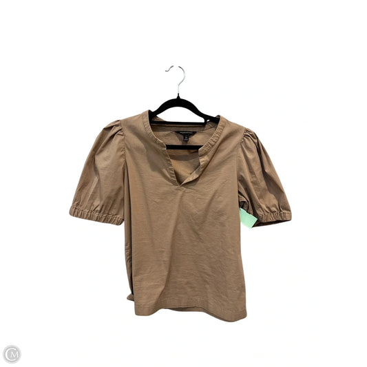 Top Short Sleeve By Banana Republic In Tan, Size: Xs