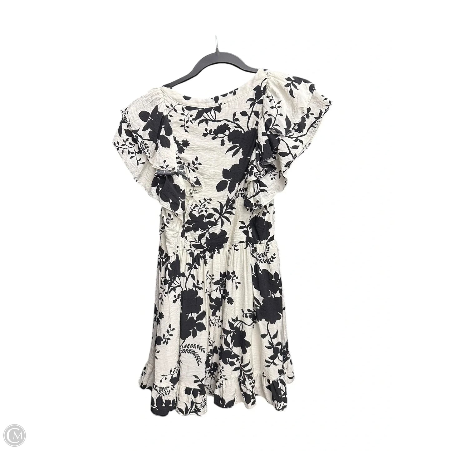 Dress Casual Short By Clothes Mentor In Black & White, Size: S