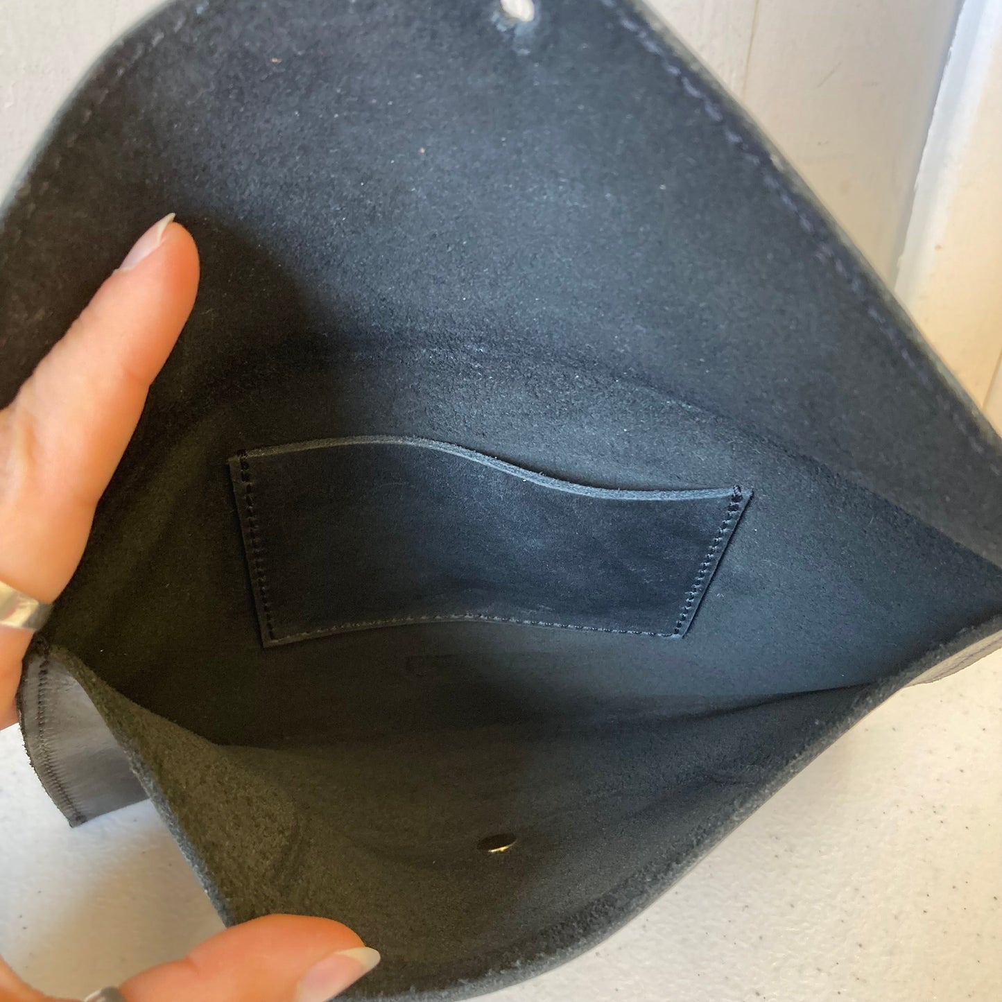 Wallet By Parker Clay In Black, Size:Medium