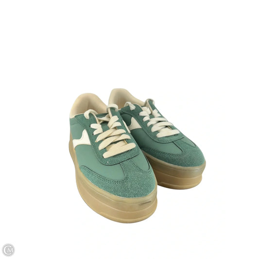 Shoes Sneakers By No Boundaries In Green, Size: 8