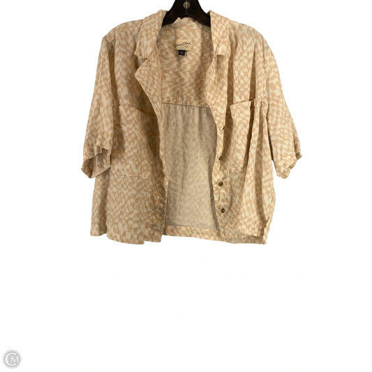 Top Short Sleeve By Universal Thread In Tan & White, Size: Xxl