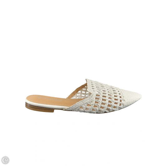 Shoes Flats By Clothes Mentor In White, Size: 8.5