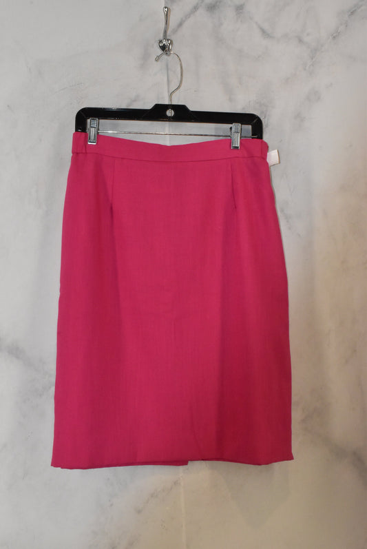 Skirt Mini & Short By Clothes Mentor  Size: L