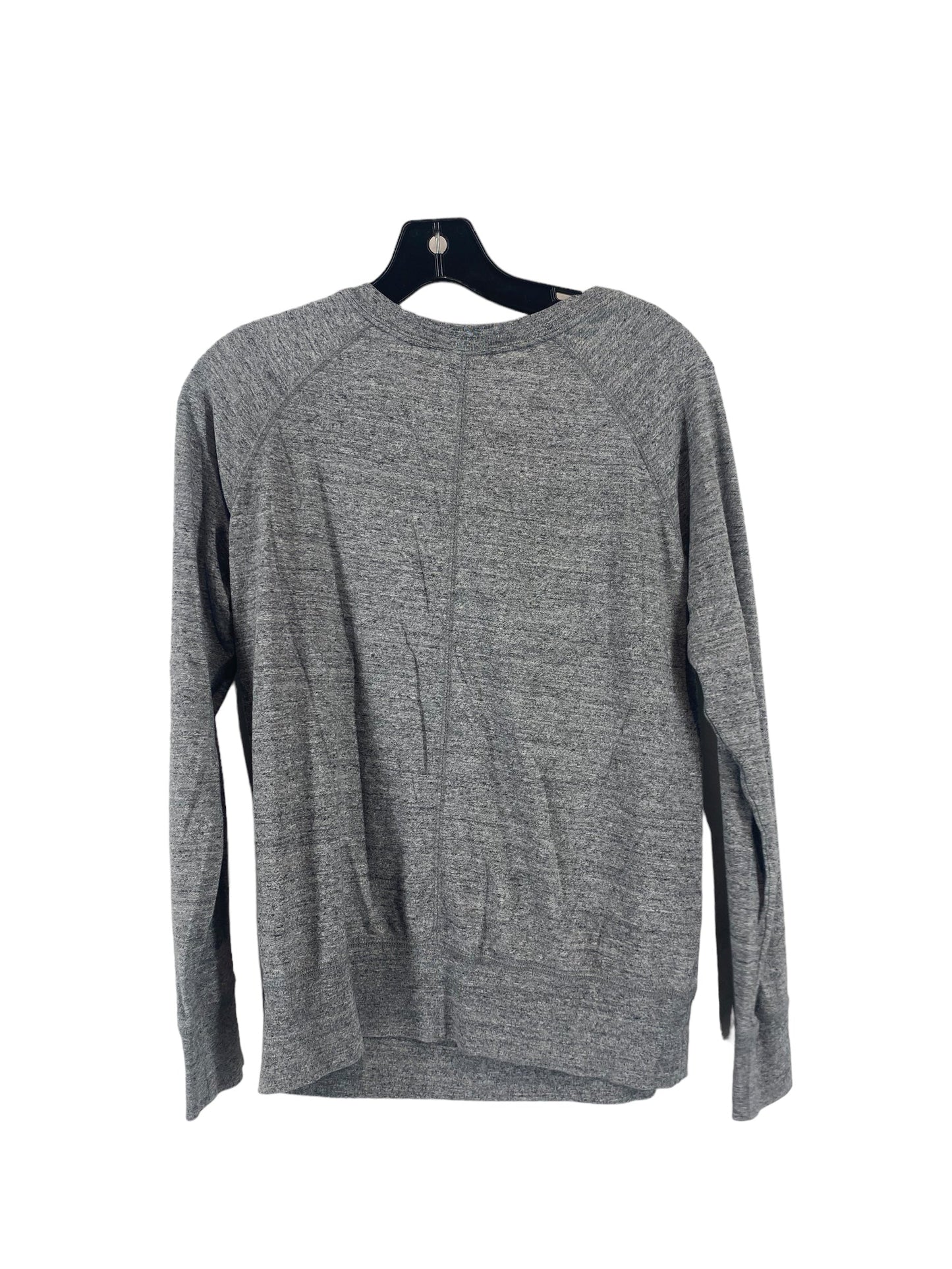 Athletic Top Long Sleeve Collar By Nike In Grey, Size: M