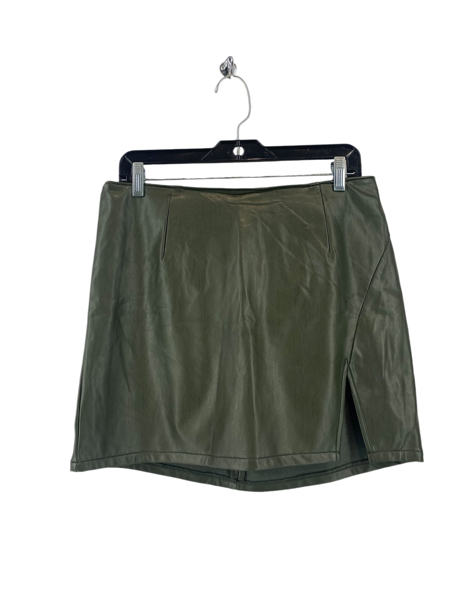 Skirt Mini & Short By Clothes Mentor In Green, Size: L