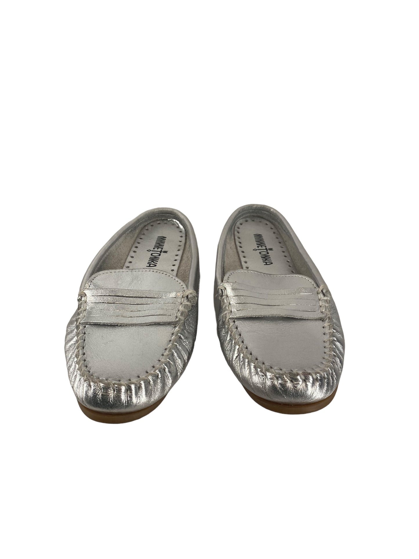 Silver Shoes Flats Minnetonka, Size 9