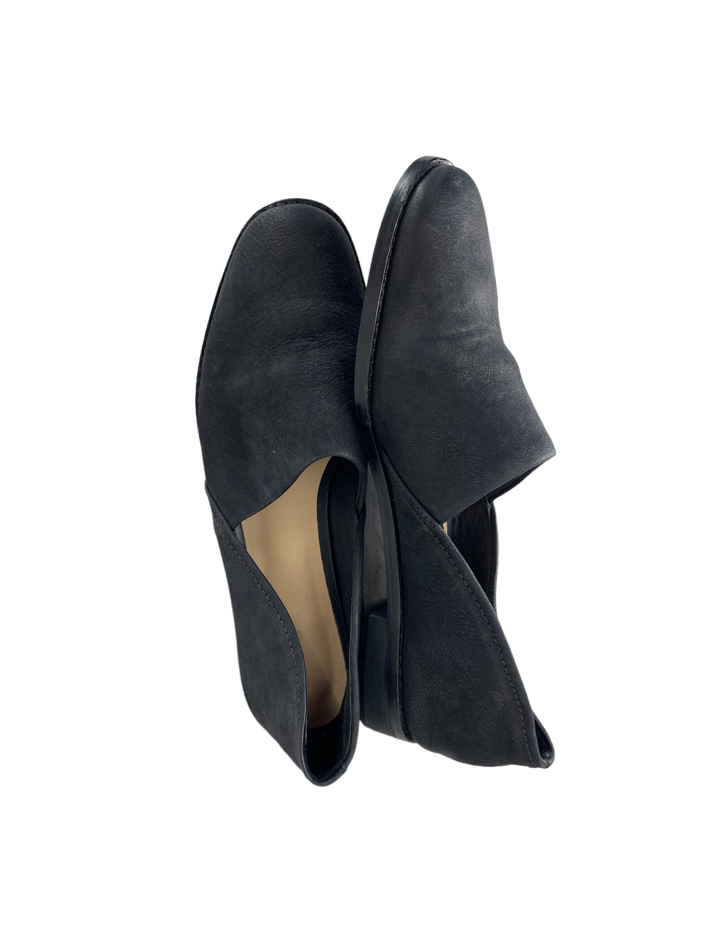 Black Shoes Flats Clarks, Size 8