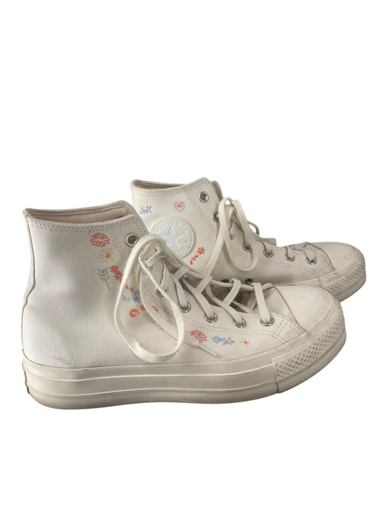 Shoes Sneakers By Converse In Cream, Size: 9