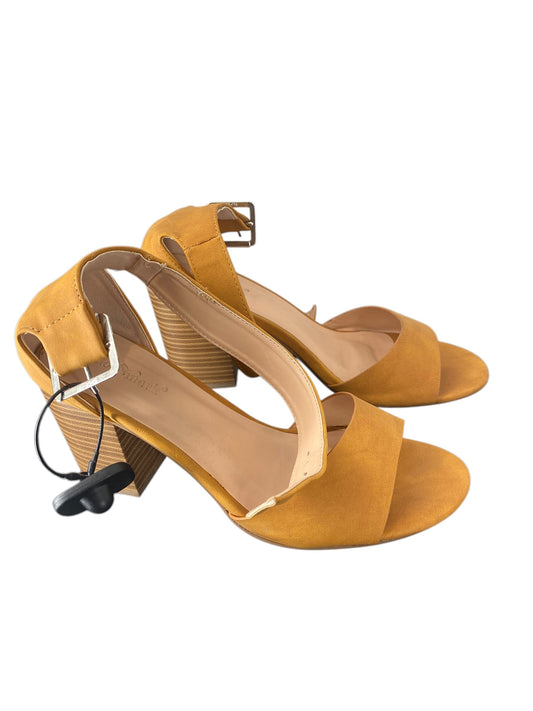 Shoes Heels Block By Clothes Mentor In Tan, Size: 9